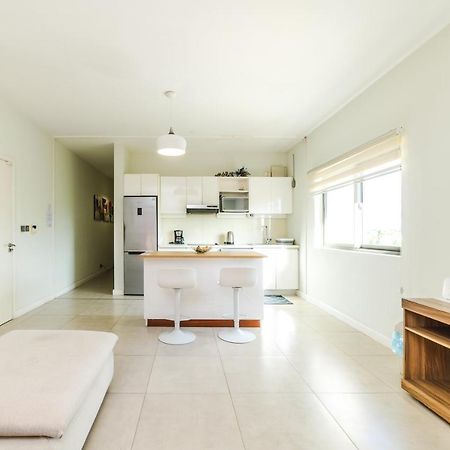 Beachcove Apartment 9 In Pereybere Pereybere Beach Extérieur photo