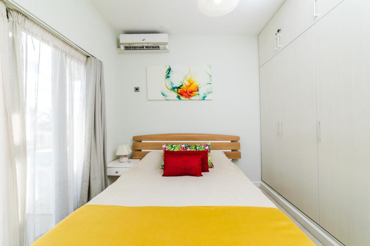 Beachcove Apartment 9 In Pereybere Pereybere Beach Extérieur photo